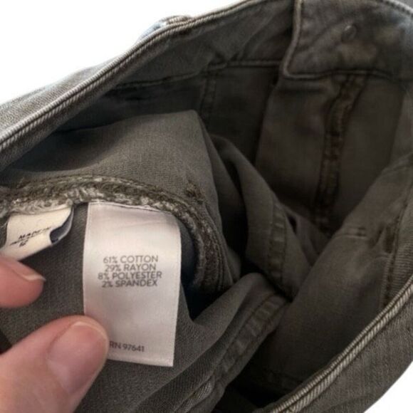 J. Jill light English moss high rise straight pants un cuffed size 12 - Picture 8 of 10